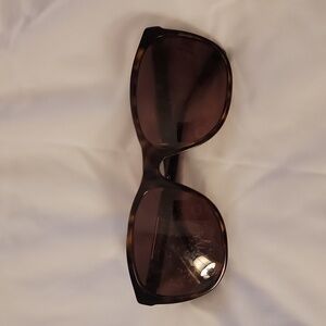 CHANEL Interlocking CC Logo Round Sunglasses